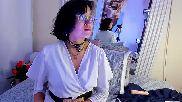 XXX chat uživo modela DaryMoon