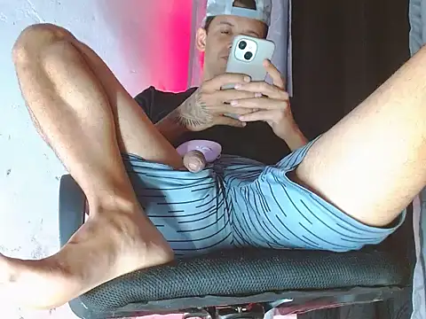 Czat XXX na żywo – SMOOTHIEBOYS