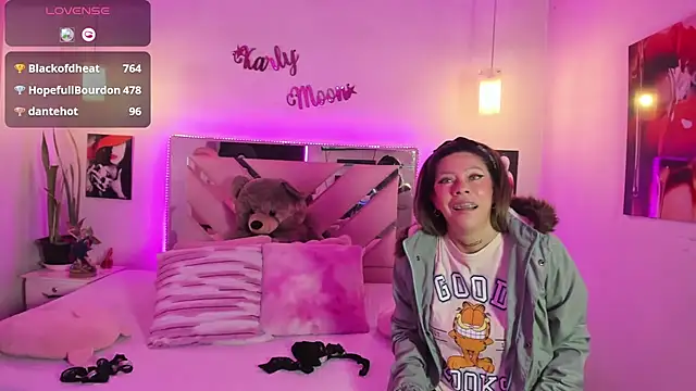Karly_moon Obrolan Langsung XXX
