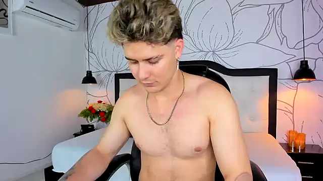 rayan_linxx Chat XXX in diretta