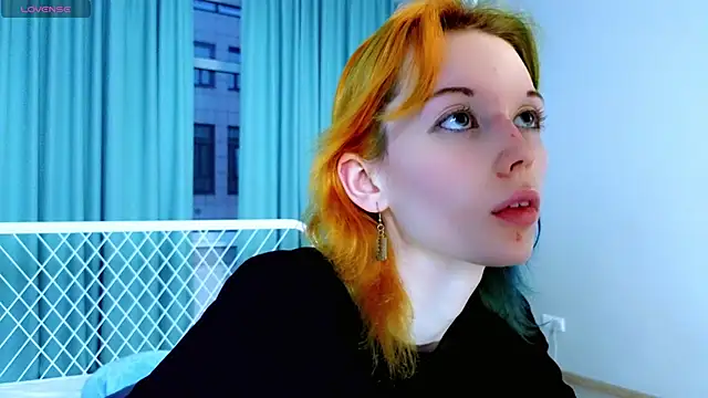 XXX chat uživo modela Kiara_Age