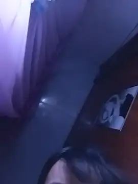 hd_love69 Adlı Modelin Canlı XXX Sohbeti