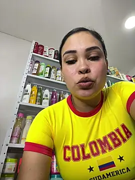 Chat XXX en directo de FOX_LATINA
