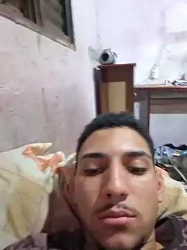 Chatroom XXX en direct de andre_oliver
