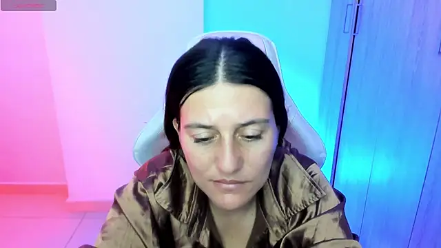 Chat +18 de Saskyaa ao vivo