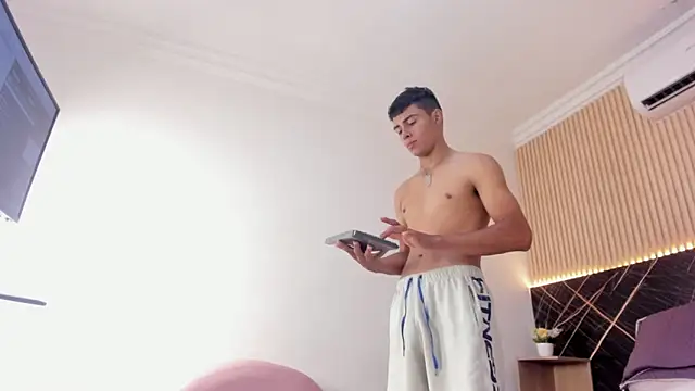 Chat +18 de Bruno_fox ao vivo