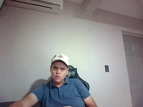 qcharly6 XXX чат на живо