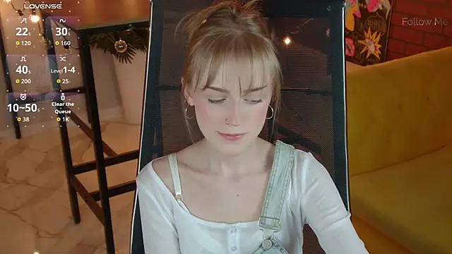 KiraMontoya's Live XXX Chat