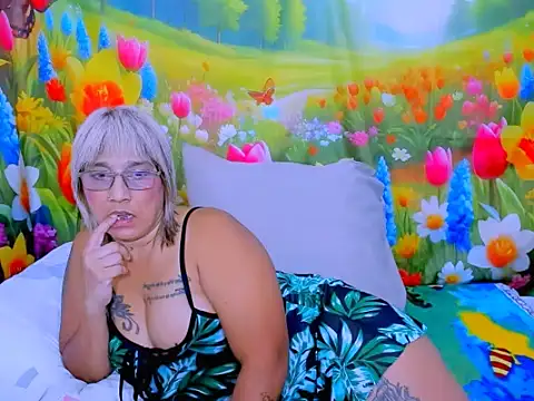 indianroxy Live XXX-chat