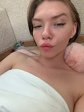 Lisaaa_Alisa's Live XXX Chat