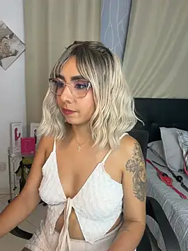 Emilyvalk_ Live XXX Chat