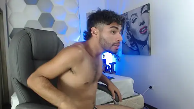 AlejandroGreco Live XXX-chat