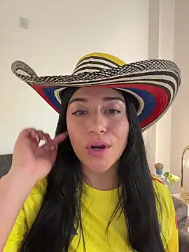 Chat +18 de KallyMyller1 ao vivo