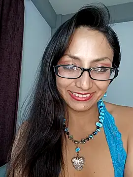 LucyCherry69's Live XXX Chat