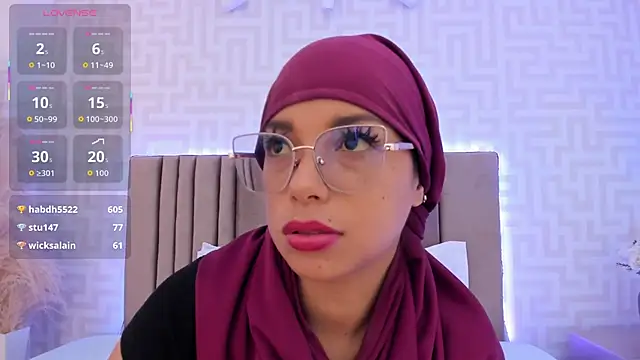 naishaa_'s Live XXX Chat