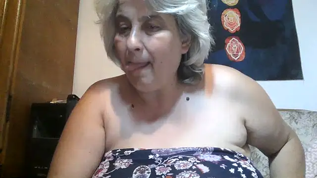ExquisiteMature's Live XXX Chat