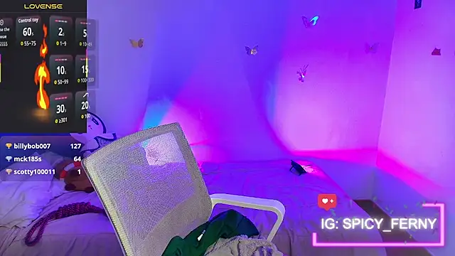 แชท XXX สดของ spicyferny