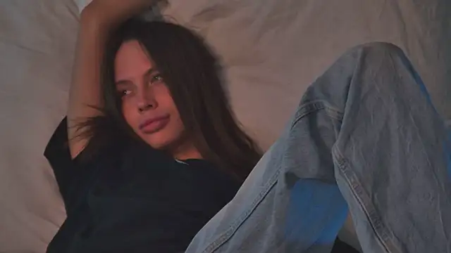 دردشة Amanda_River الجنسية المباشرة