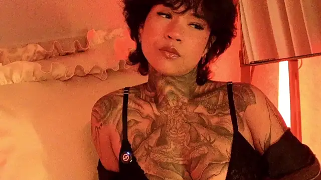 צ'אט XXX בשידור חי של xbigpeach