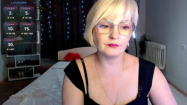 BlondeBrilliant7 Live XXX-chat