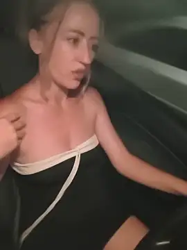 LaraLanee Obrolan Langsung XXX