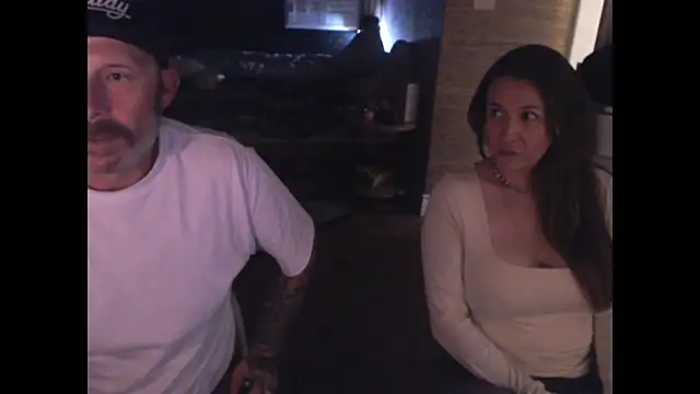 NightshiftLove's Live XXX Chat