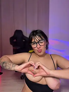 Chat XXX en directo de BlackCat__