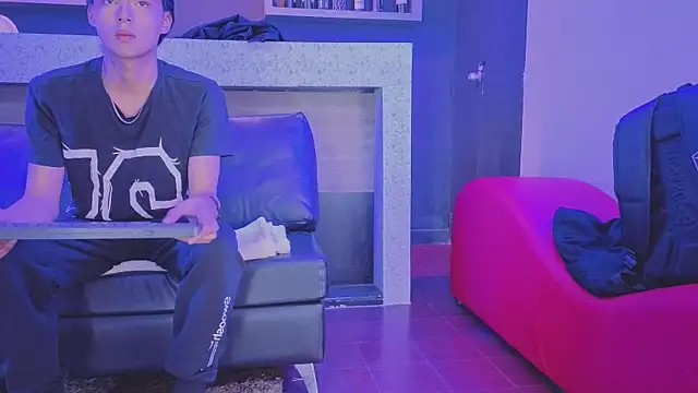 צ'אט XXX בשידור חי של tian_sex