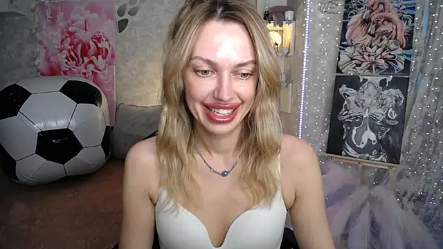 Chat XXX en directo de NickyAdamidi