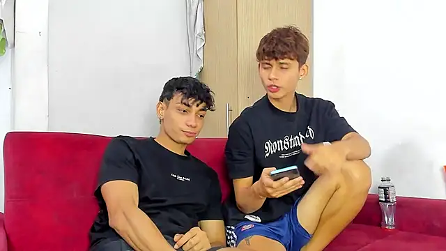 willy_sexxx18 Live XXX Chat