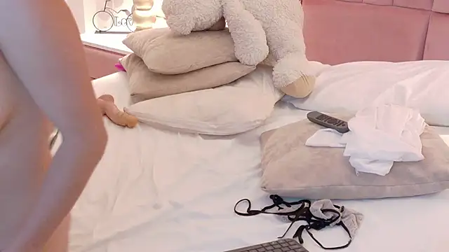 HollyOlson's Live XXX Chat