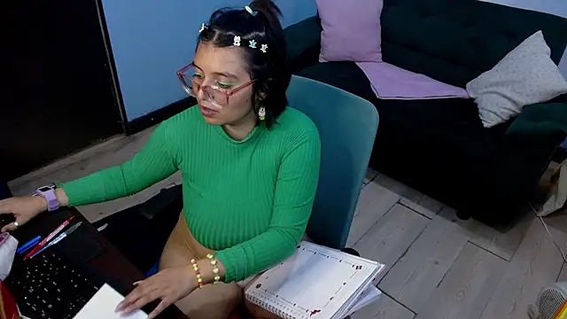 Živý XXX chat ohmysqueak