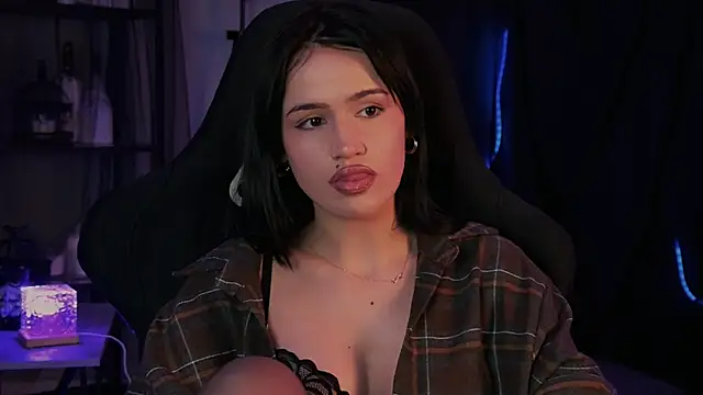 MonicaFarmer live XXX chat