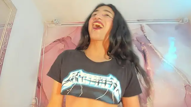 istina_uwu's Live XXX Chat
