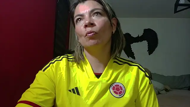 Chat +18 de charlotedoll ao vivo