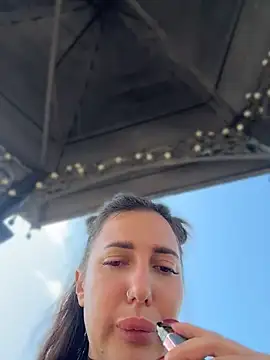 Chat +18 de AleksandraRich ao vivo
