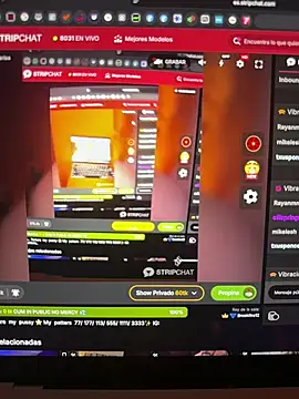 andra_rose élő XXX-chatje