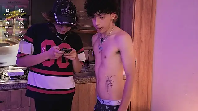 Otter_Moon Live XXX Chat