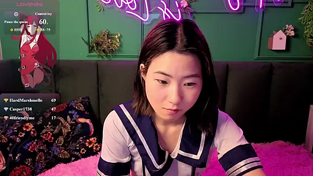 XXX chat uživo modela Runi_Asian