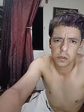 Chatroom XXX en direct de Junior_47