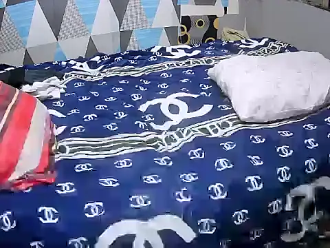 Trish_CurveCock Webcamshow