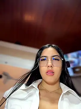 I_AM_SOPHIE_ Chat XXX in diretta