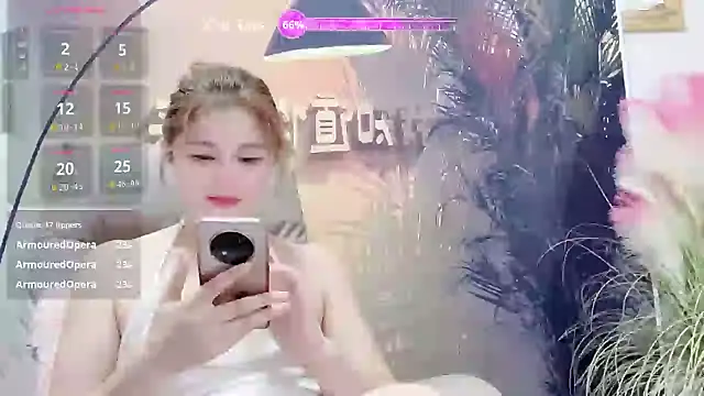 Summer-C live XXX chat