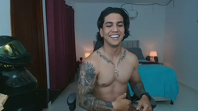 Mrbig_maximo élő XXX-chatje