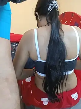 XXX chat uživo modela INDIANDESIMATURE