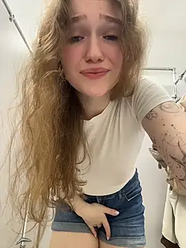 צ'אט XXX בשידור חי של RussianWoman