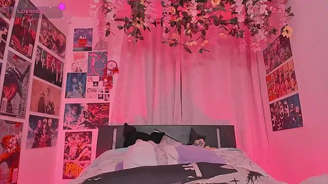 MissCurvyTopのライブXXXチャット