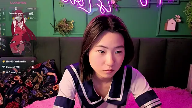 Runi_Asian's Live XXX Chat