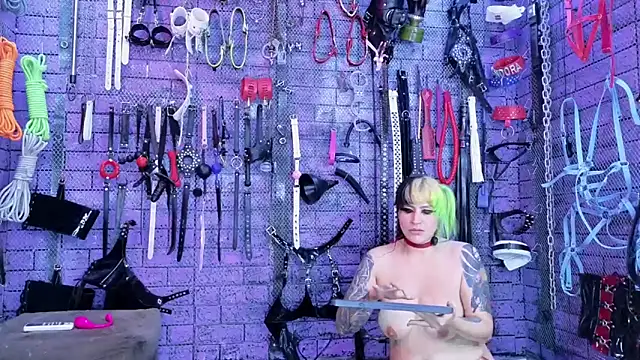 PANDORANEZZ live XXX chat
