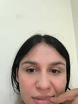 צ'אט XXX בשידור חי של Daniela-rosee